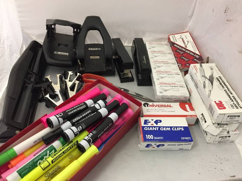 lot 85 image: Office Supplies