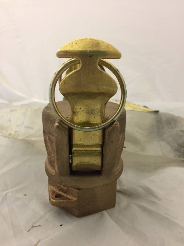 lot 105 image: Good Year Brass Quick Disconnect with Cap