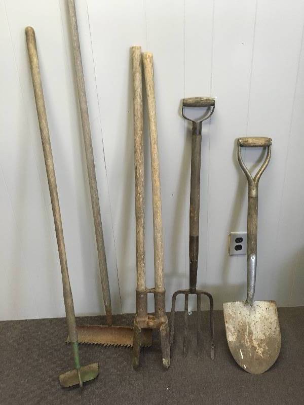 lot 116 image: Vintage Yard Tools - Post Hole Digger, Shovel, more