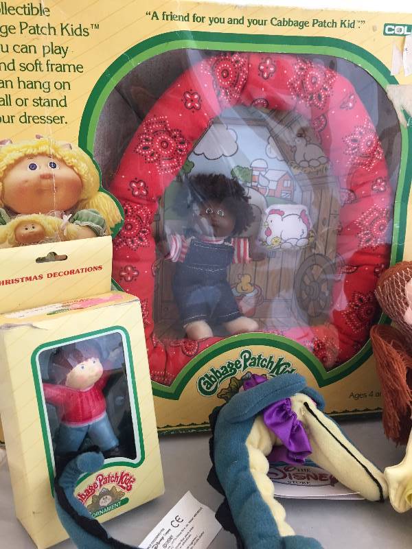 lot 165 image: Vintage Dolls - Cabbage Patch, Ginny, Sailor Moon, More