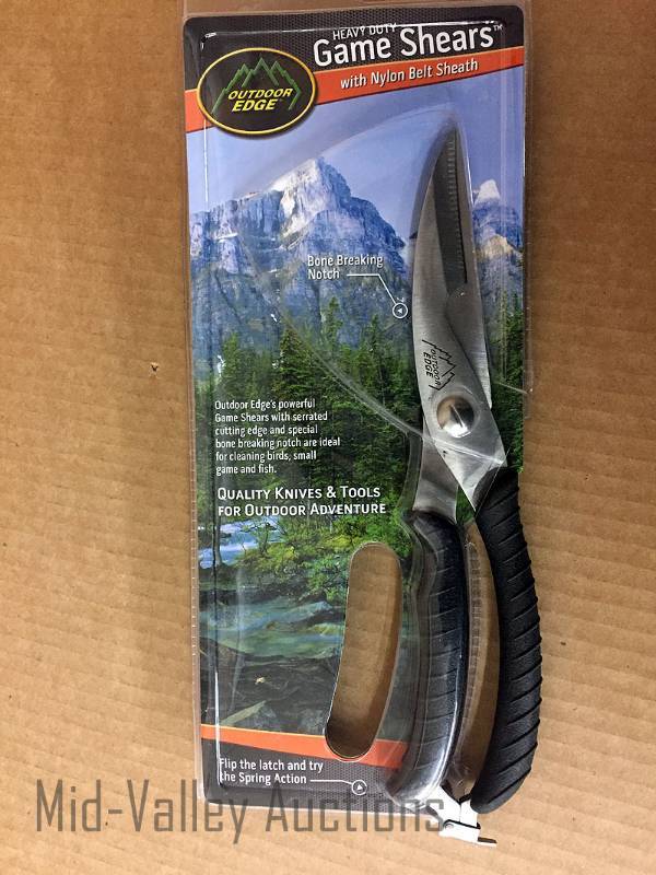 lot 402 image: Heavy Duty Game Shears