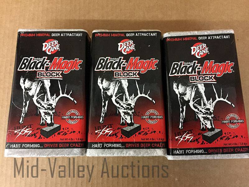 lot 434 image: Black-Magic Deer Cane Blocks