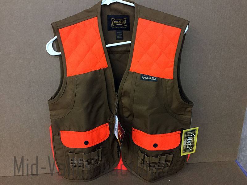 lot 443 image: Youth Hunting Vest