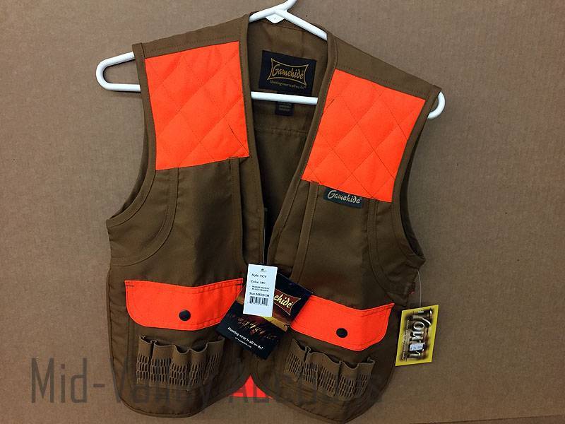lot 444 image: Youth Hunting Vest