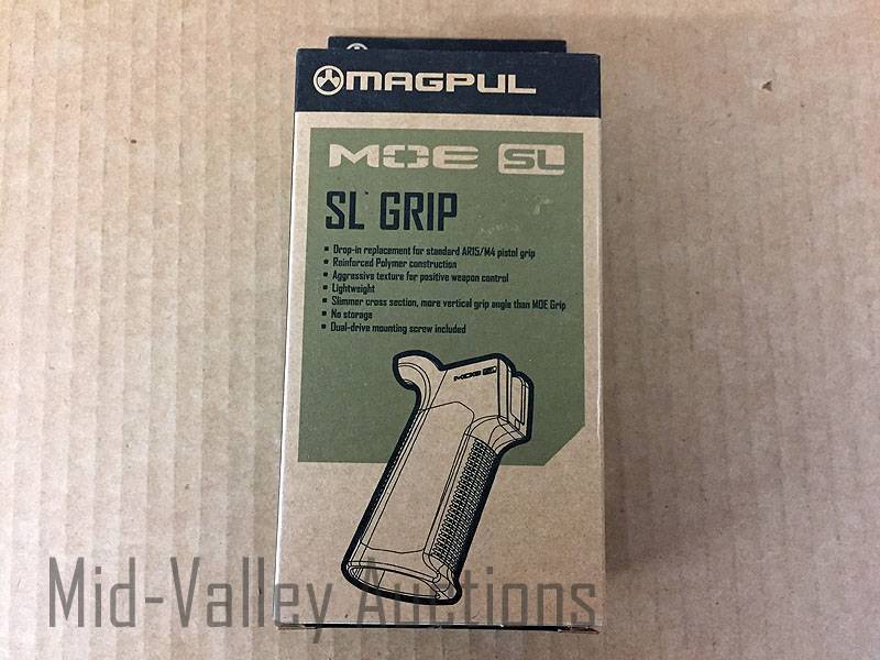 lot 498 image: Magpul Moe SL Grip