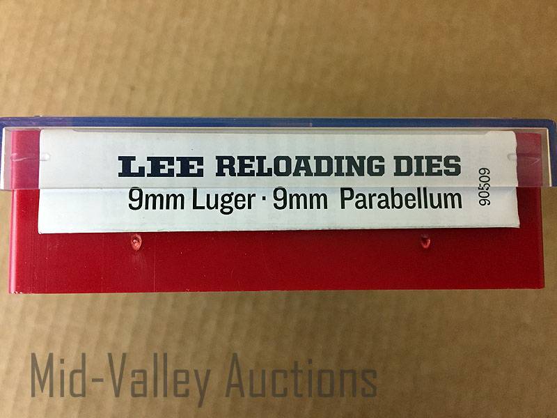 lot 369 image: Lee Reloading Dies 9MM Luger, 9MM Parabellum