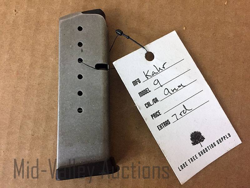 lot 564 image: Kahr 9 9MM 7 Round Magazine