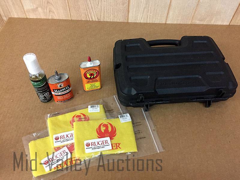 lot 575 image: Piston Case, Lubricants, Cleaning Clothes