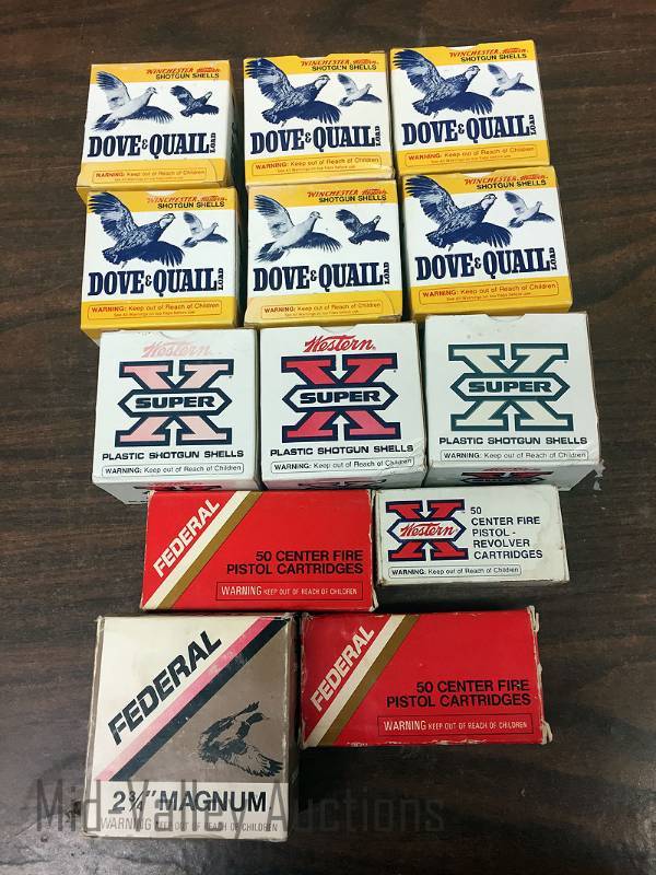 lot 577 image: Vintage Ammo Boxes