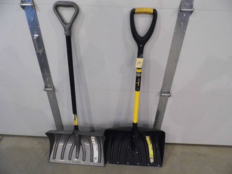 2 Shovels