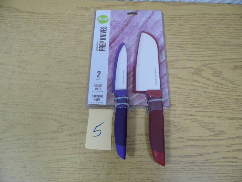 lot 5 image: Food Network Ceramic Knives