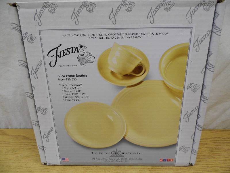 lot 11 image: Fiesta 4 Piece Place Setting