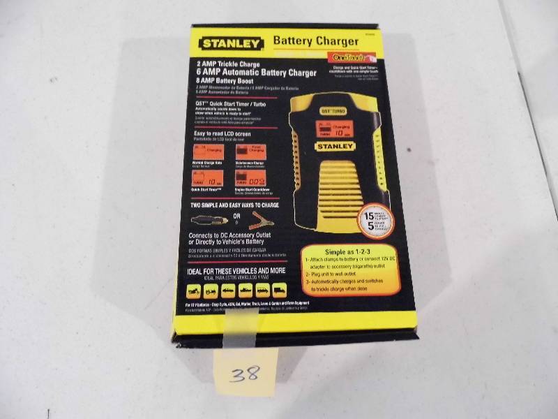 lot 38 image: Stanley Battery Charger