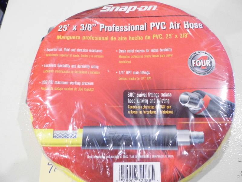 lot 46 image: Snap On Air Hose