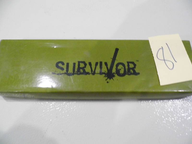 lot 81 image: New Suvivor Knife