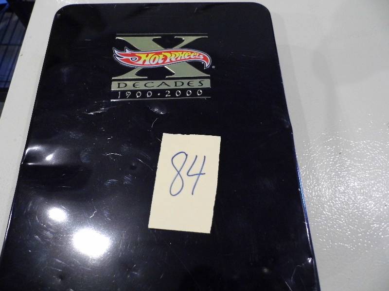 lot 84 image: Hot Wheels in Tin
