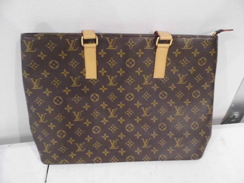 lot 108 image: Louis Vuitton Bag