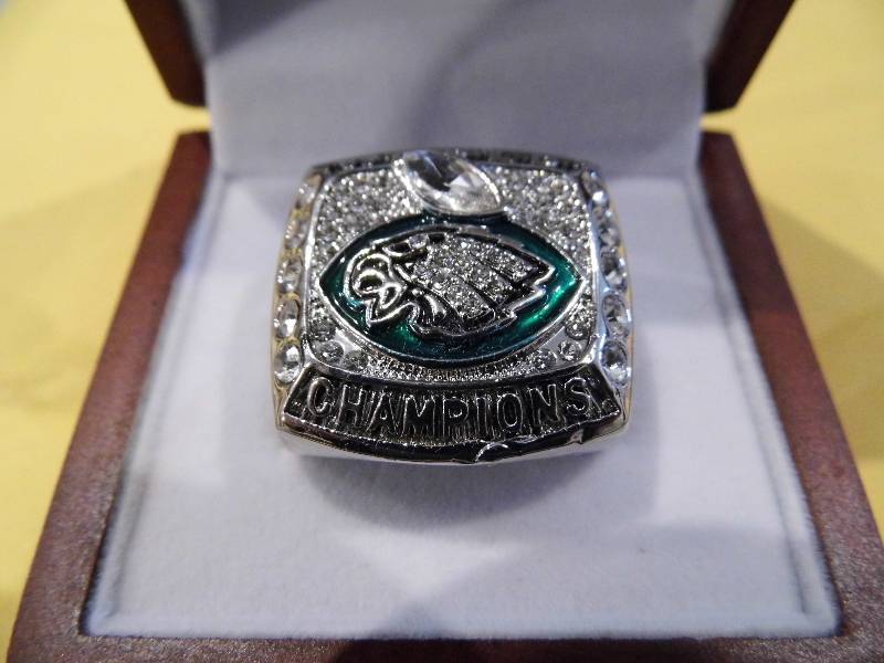 lot 119 image: Carson Wentz Eagles Superbowl Ring