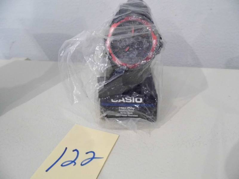 lot 122 image: Casio Watch