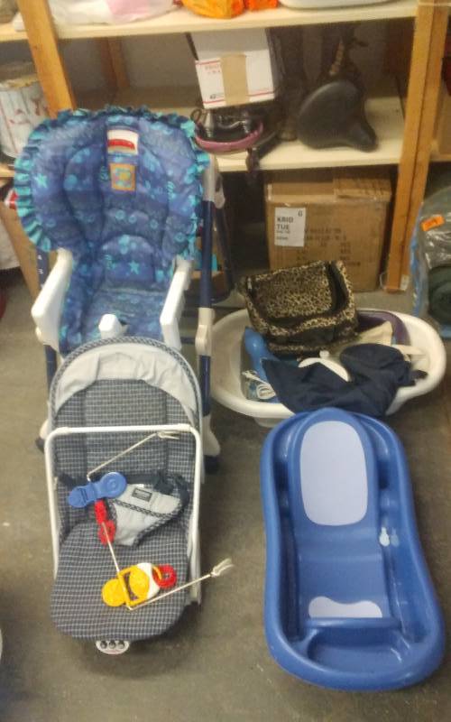 lot 45 image: Lot Of Baby Needs High Chair, Bouncy Seat, Bath, More