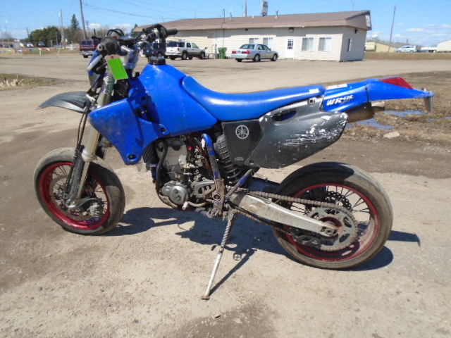 lot 2 image: 2002 Yamaha WR