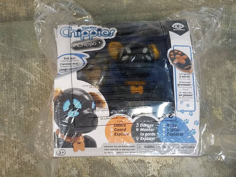 lot 453 image: WowWee CHiPPiES Chippette Robot Toy Puppy - Black