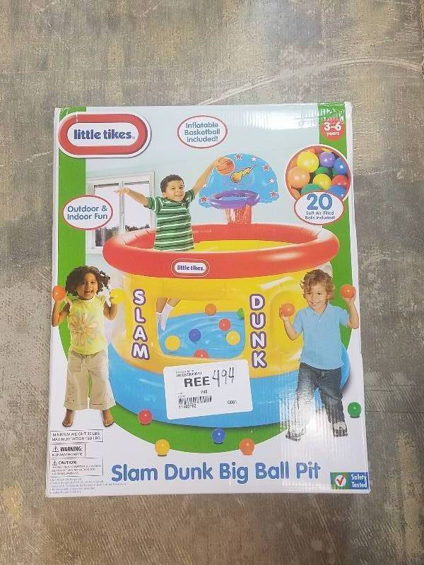 lot 494 image: Little Tikes Slam Dunk Big Ball Pit