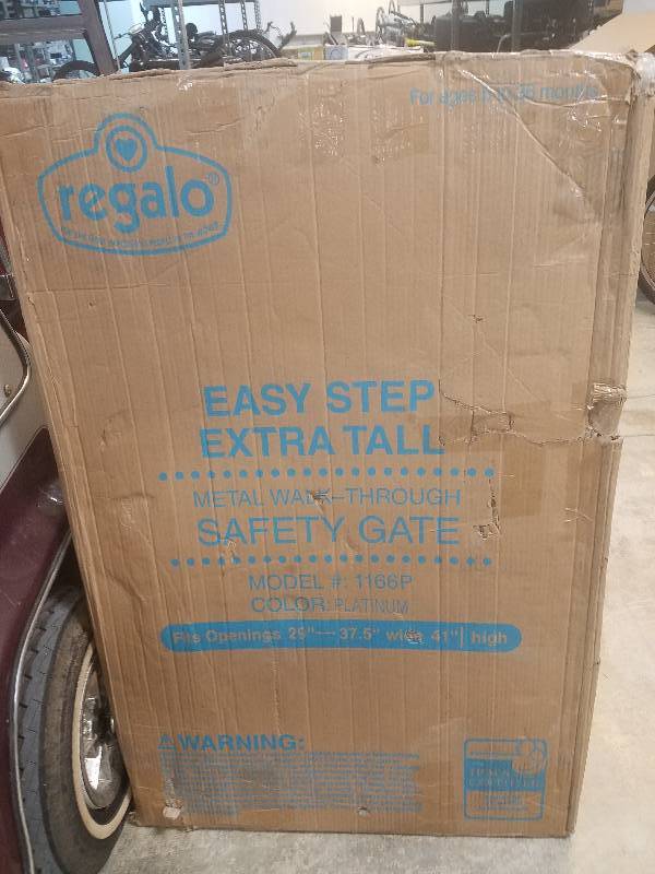 lot 508 image: Easy Open Extra Wide Metal Gate