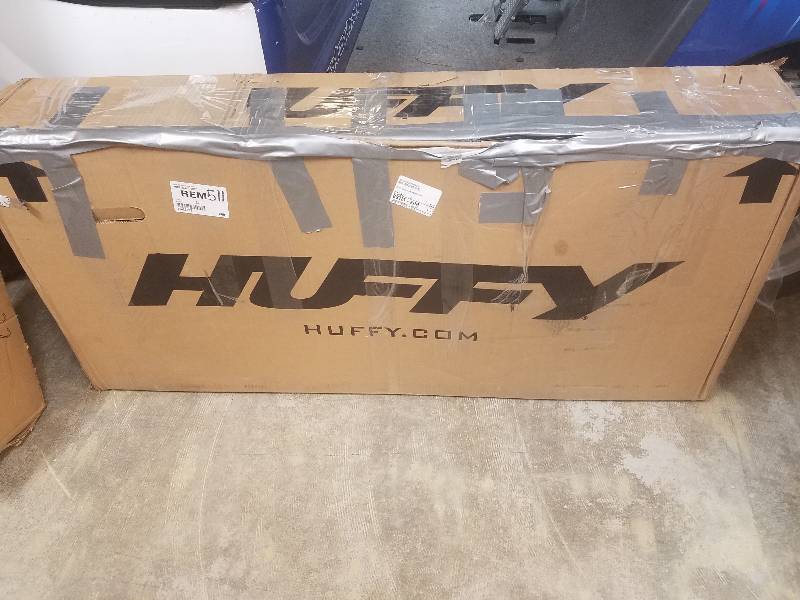 lot 511 image: Huffy Shockwave Boys 20 Mountain Bike