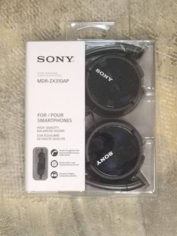 lot 546 image: Sony Full Size Stereo Headphones with In-Line Mic