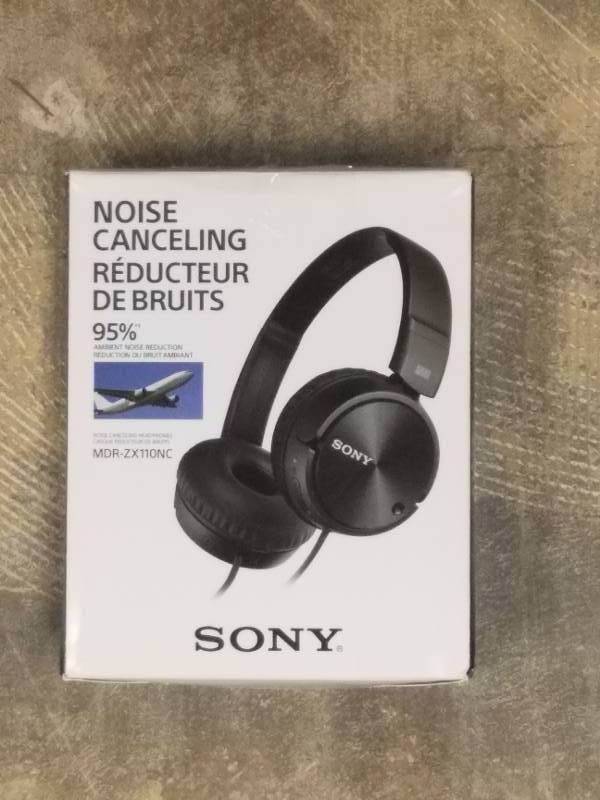 lot 549 image: Sony Noise cancelling headphones