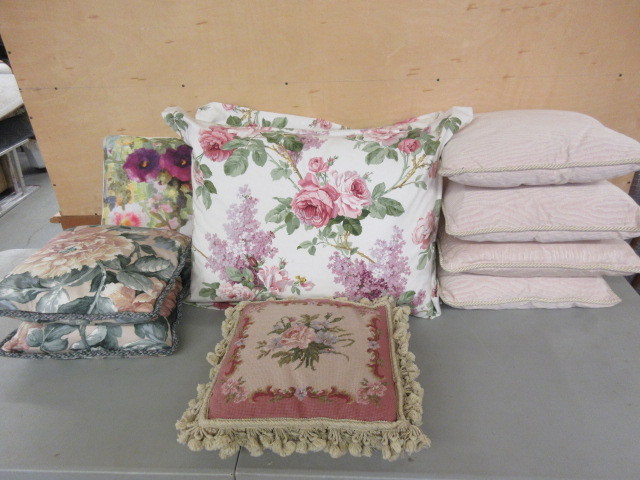 BED AND THROW PILLOWS