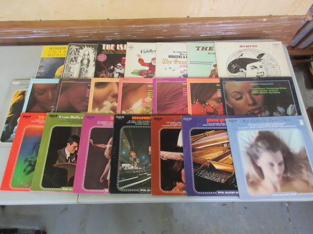 22 LP RECORDS SOUNDTRACKS AND MORE