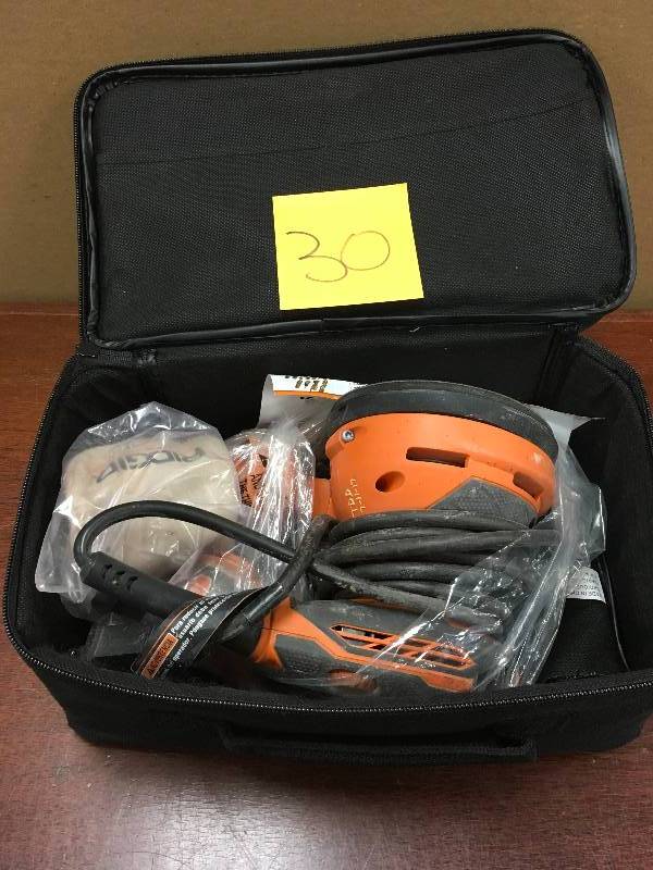 Ridgid 5 in. Random Orbital Sander with AIRGUARD Technology used in good working condition