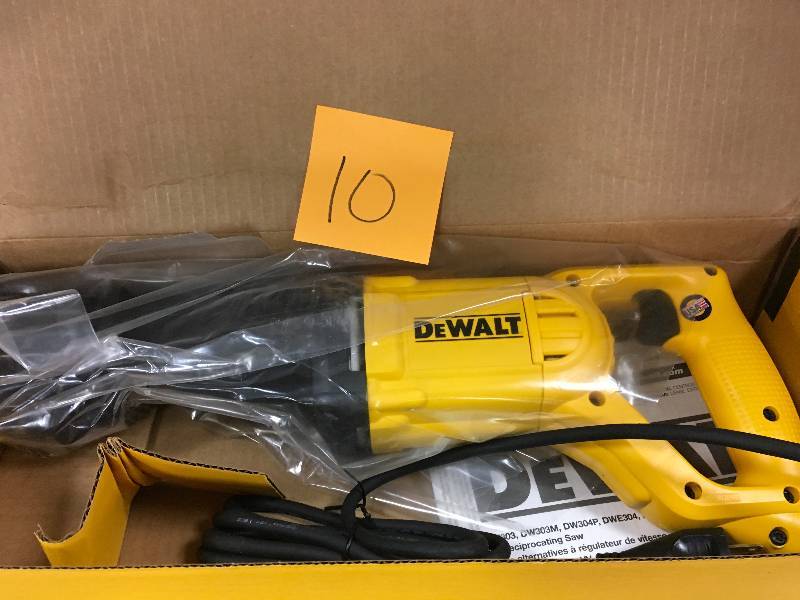 DeWalt 10 Amp Reciprocating Saw open box not used