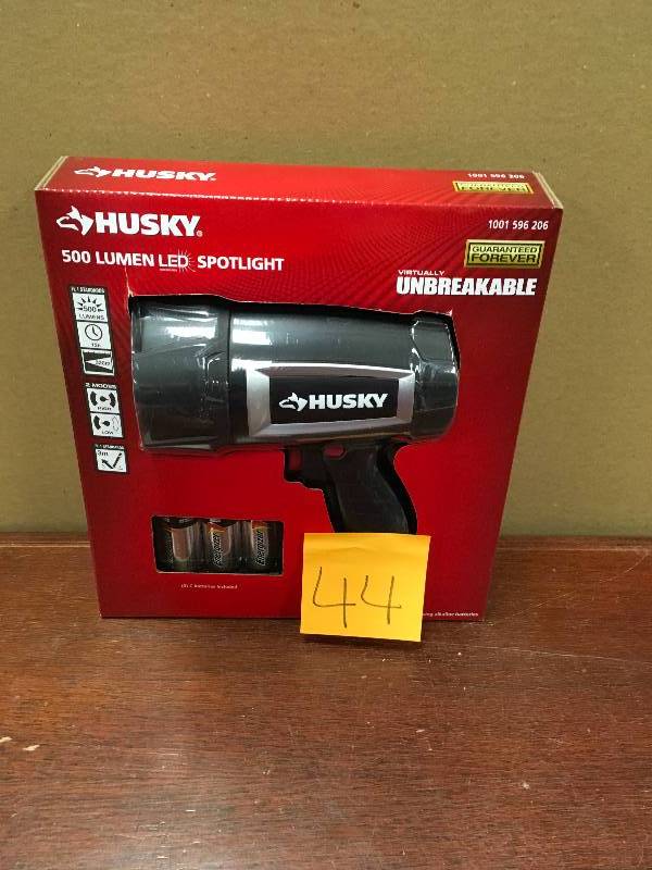 Husky 500 Lumen LED Spotlight new