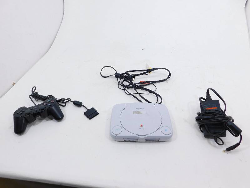 lot 8 image: Sony Play Station 1