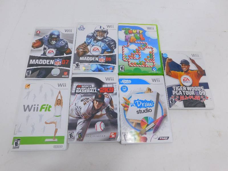 lot 11 image: Wii Games