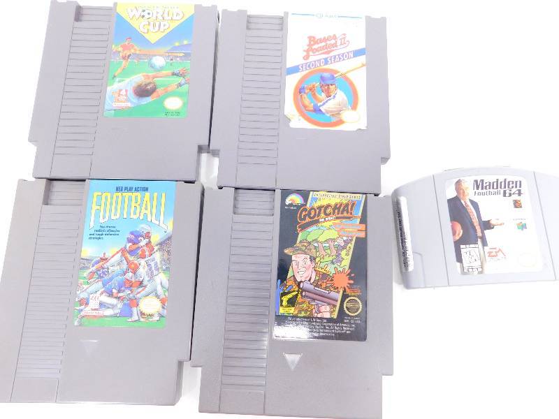 lot 16 image: Miscellaneous Games