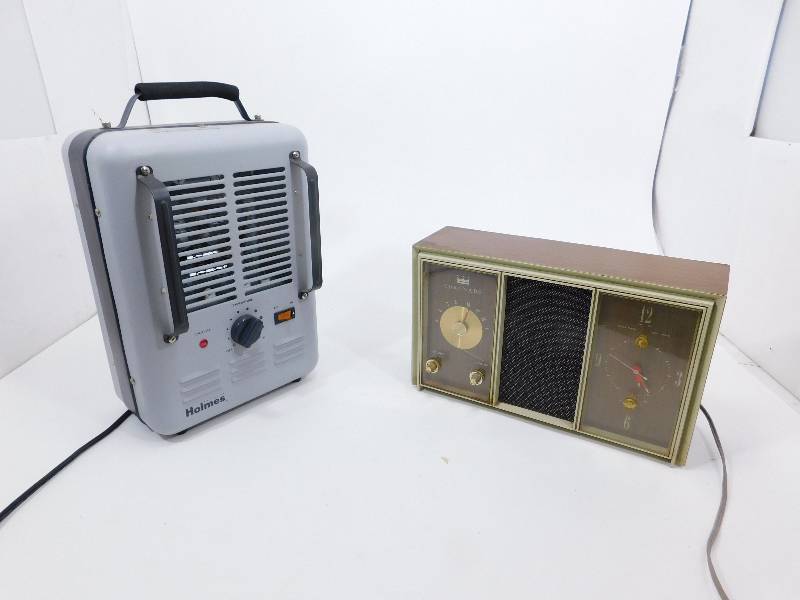 lot 36 image: Vintage Clock & Radio    &     Holmes Heater
