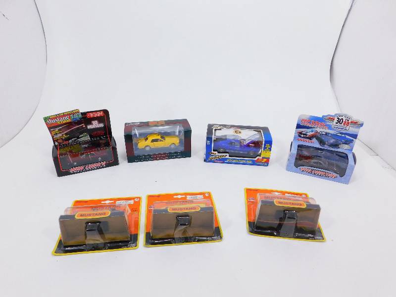 lot 48 image: Miscellaneous Collectable Cars