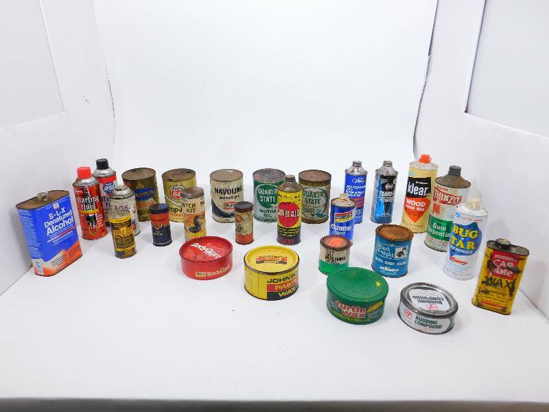 lot 65 image: Miscellaneous Vintage Car Care & Cleaning Supplies