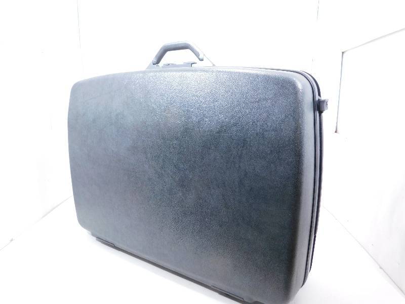 lot 71 image: Samsonite Hard Side Suitcase