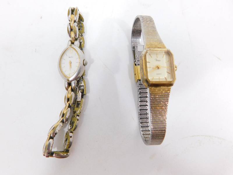 lot 81 image: Womens Wrist Watches