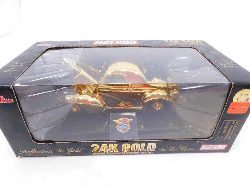 lot 91 image: Racing Champions Hot Rod