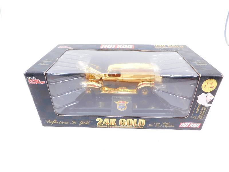 lot 94 image: Racing Champions Hot Rod