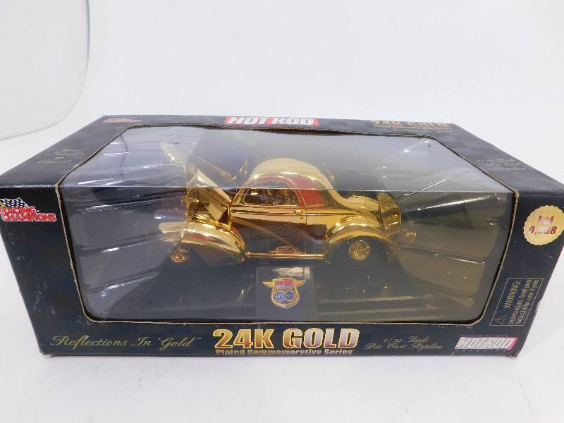 lot 101 image: Racing Champions Hot Rod