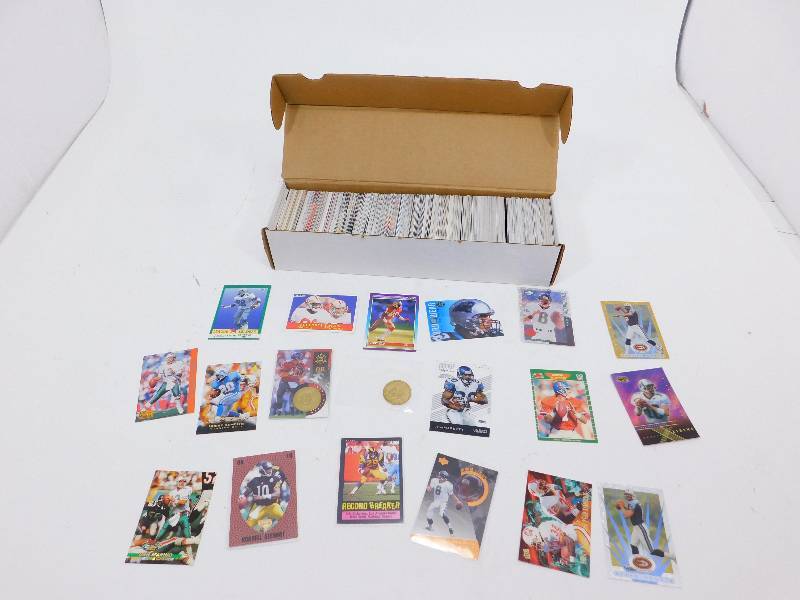 lot 102 image: Football Cards