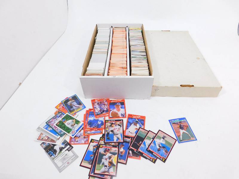 lot 104 image: Baseball Cards