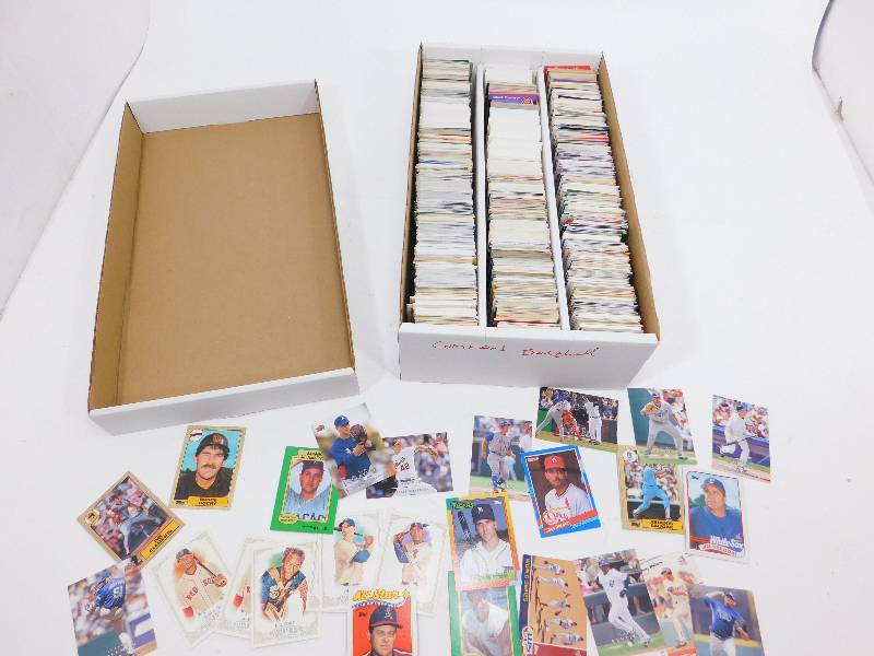 lot 107 image: Baseball Cards
